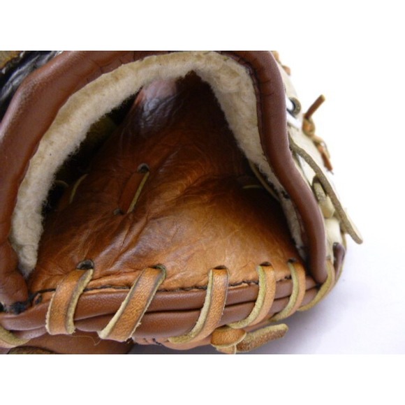 Nike‎ Diamond Ready Show Series - Full Size Catchers Mitt - Right Hand Throw - Picture 16 of 16
